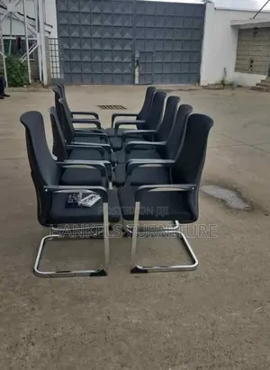 Classic Reception Chair for Professional Spaces