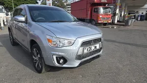 Mitsubishi RVR 2016 White