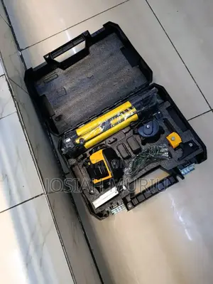 Dewalt 16lines Laser Level With Tripod Stand