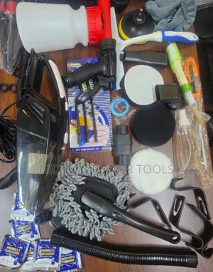 Electric Vacuum Cleaner With Detailing Brush
