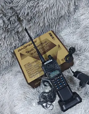 Baofeng Uv-82 8w Walkie Talkie Pair - High-Powered Dual-Band Radio