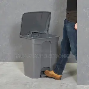 User Friendly 30l Hard Plastic Step Pedal Waste Garbage Dust Bin