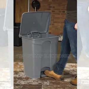 Home and Commercial 30l Hard Plastic Step Pedal Waste Garbage Bin