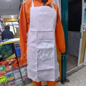 White Aprons With Full Coverage for Maximum Protection