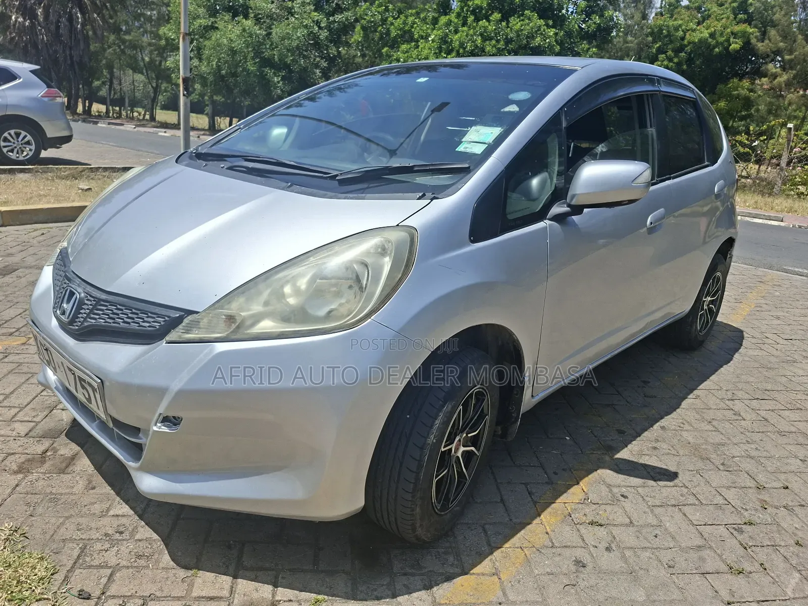 Honda Fit Automatic 2012 Silver