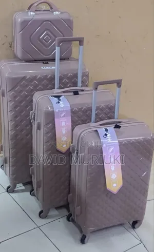 *4 in 1 Luxurious Unbreakable Suit Case