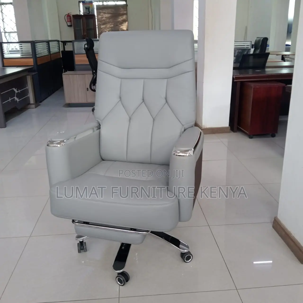 Ceo Office Chair With Footrest