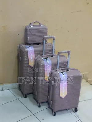 *4 in 1 Luxurious Unbreakable Suitcase*
 *Size 3*