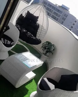 Eminem Exclusive Two Seater With a Table