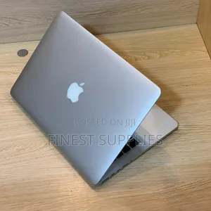 Laptop Apple MacBook Pro 2015 8GB Intel Core I5 SSD 512GB