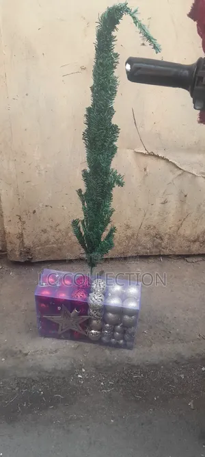 3feet Christmas Tree and 101 Pieces Decorations