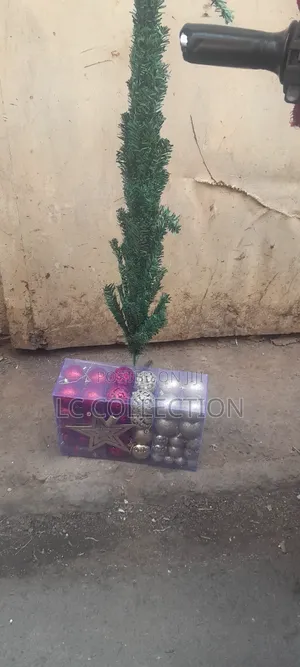 3feet Christmas Tree and 101 Pieces Decorations