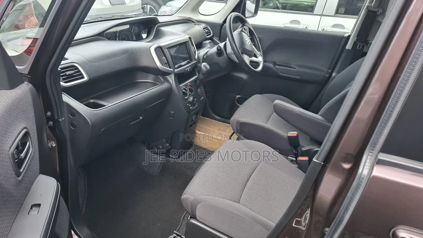 Suzuki Solio 2018 Brown