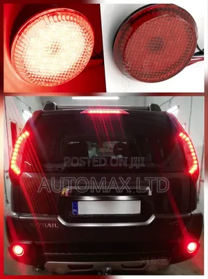 T31 Nissan Xtrail, Rear Bumper Round Led Reflectors