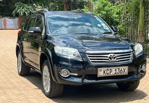 Toyota Vanguard 2010 Black