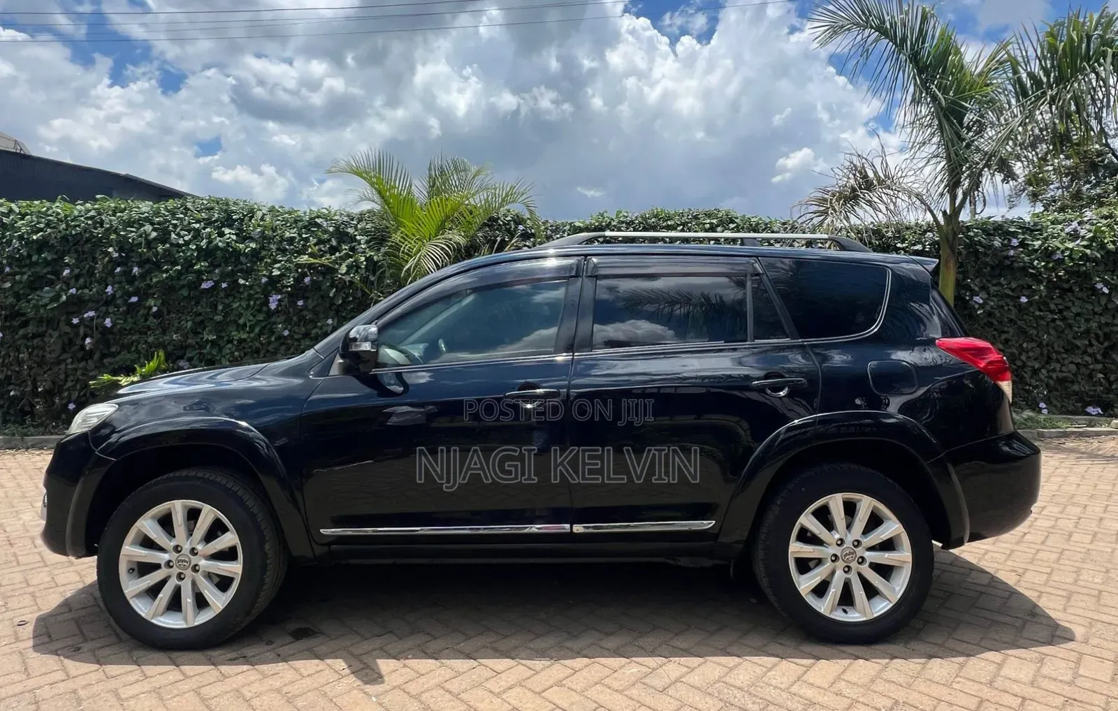 Toyota Vanguard 2010 Black