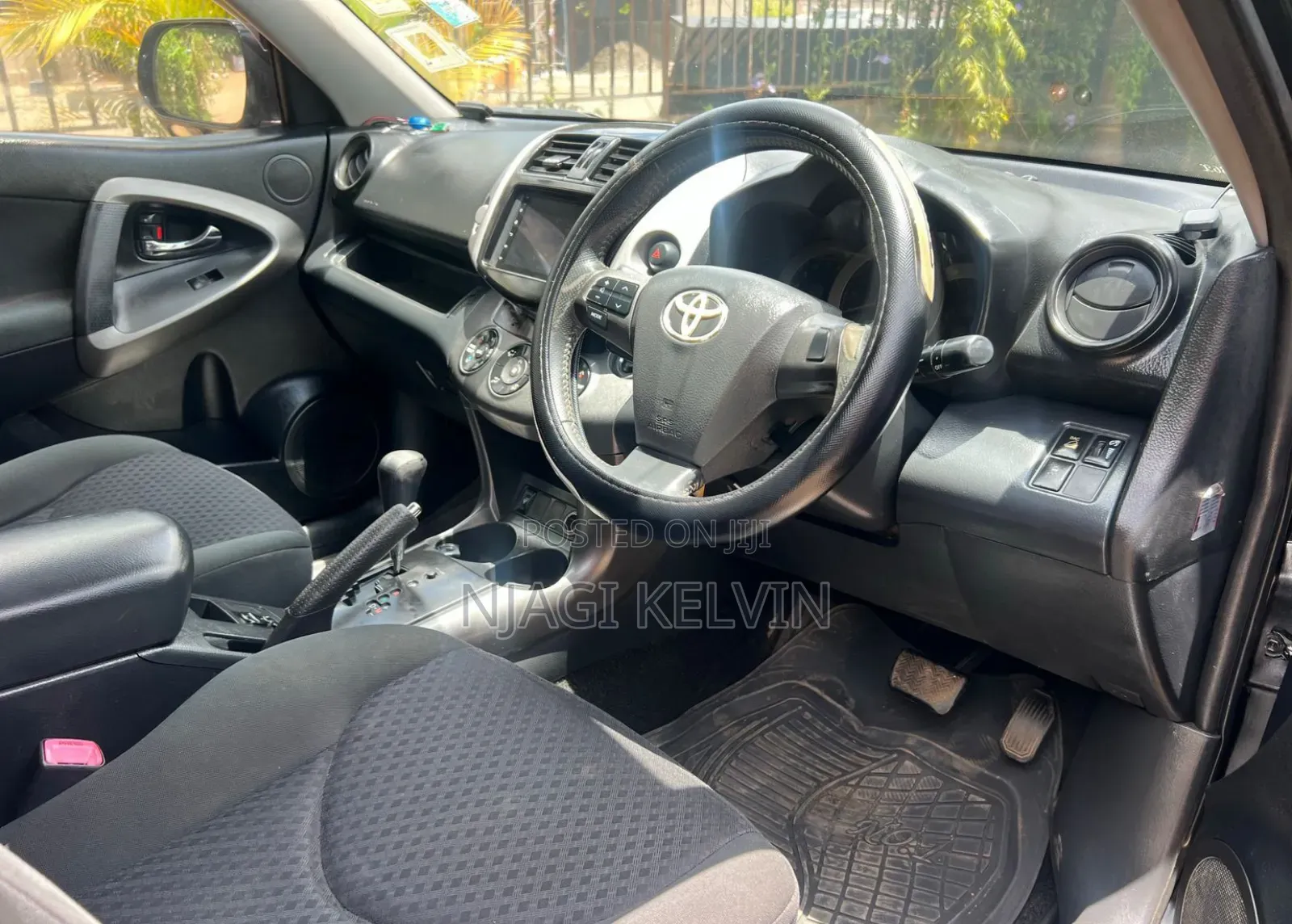 Toyota Vanguard 2010 Black