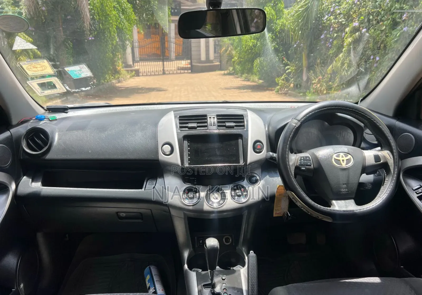 Toyota Vanguard 2010 Black
