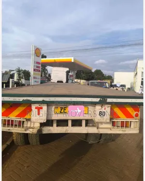 Flat Bed Trailers for Jobs and Errands Services Are Available