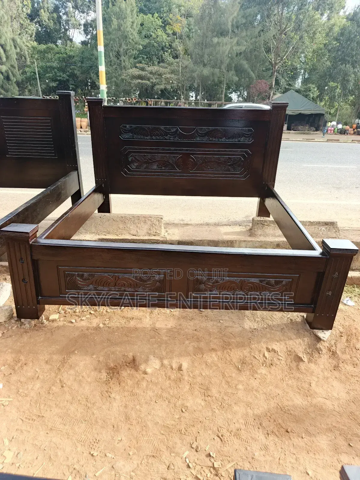Mahogany King Size Bed 6 by 6