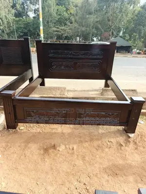 Mahogany King Size Bed 6 by 6