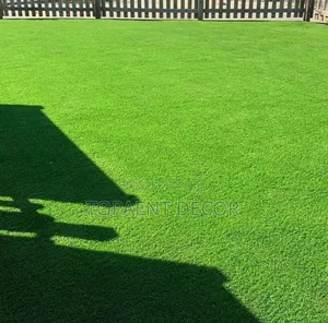 25mm Green Escapes Outdoor Artificial Green Grass Carpet