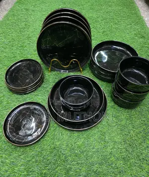 24pcs Black Marble-Patterned European Porcelain Dinner Set (Cupless)