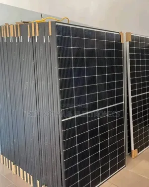 585 Watts - 48v Jinko Monocrystalline Solar Panel All Weather Halfcell
