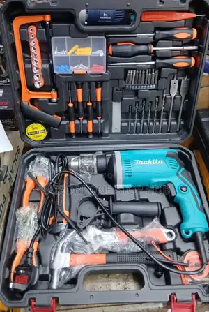 Makita Hp1630 710w Impact Drill 1/2" Tool Set.