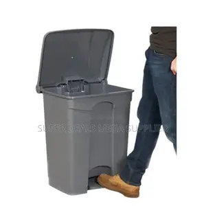 Hands- Free Hard Plastic 30l Step Pedal Waste Garbage Dust Bin