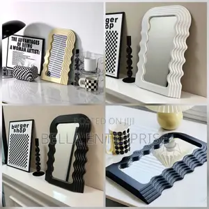 Desktop Wavy Mirror