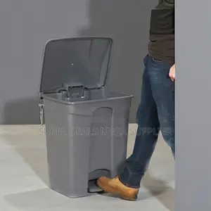 Clinics and Medical Use 30l Hard Plastic Step Pedal Waste Garbage Bin
