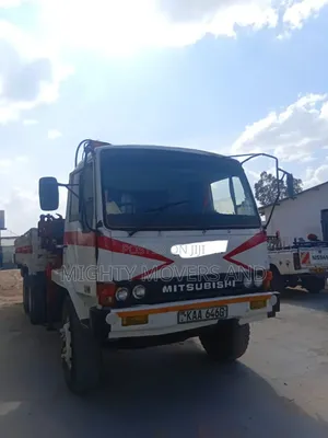 Lifting Cranes With Lorries Are Readily Available