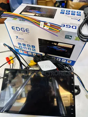 Portable Android 7′′ Tablet With Free Reverse Camera