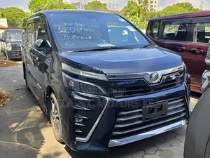 Toyota Voxy 2019 Blue