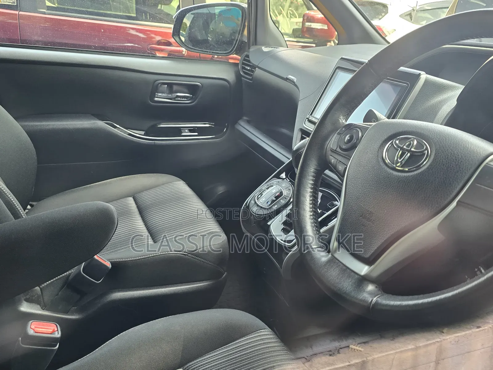 Toyota Voxy 2019 Blue