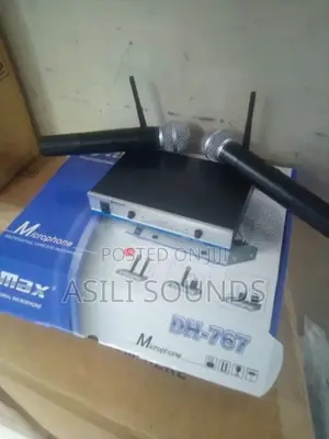 Omax Dh-767 Wireless Microphone