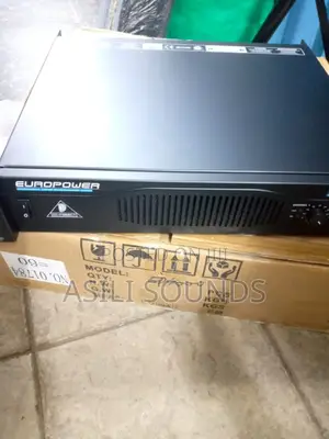 Beringer 4000 Watts Amplifier