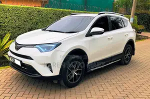 Toyota RAV4 2017 White