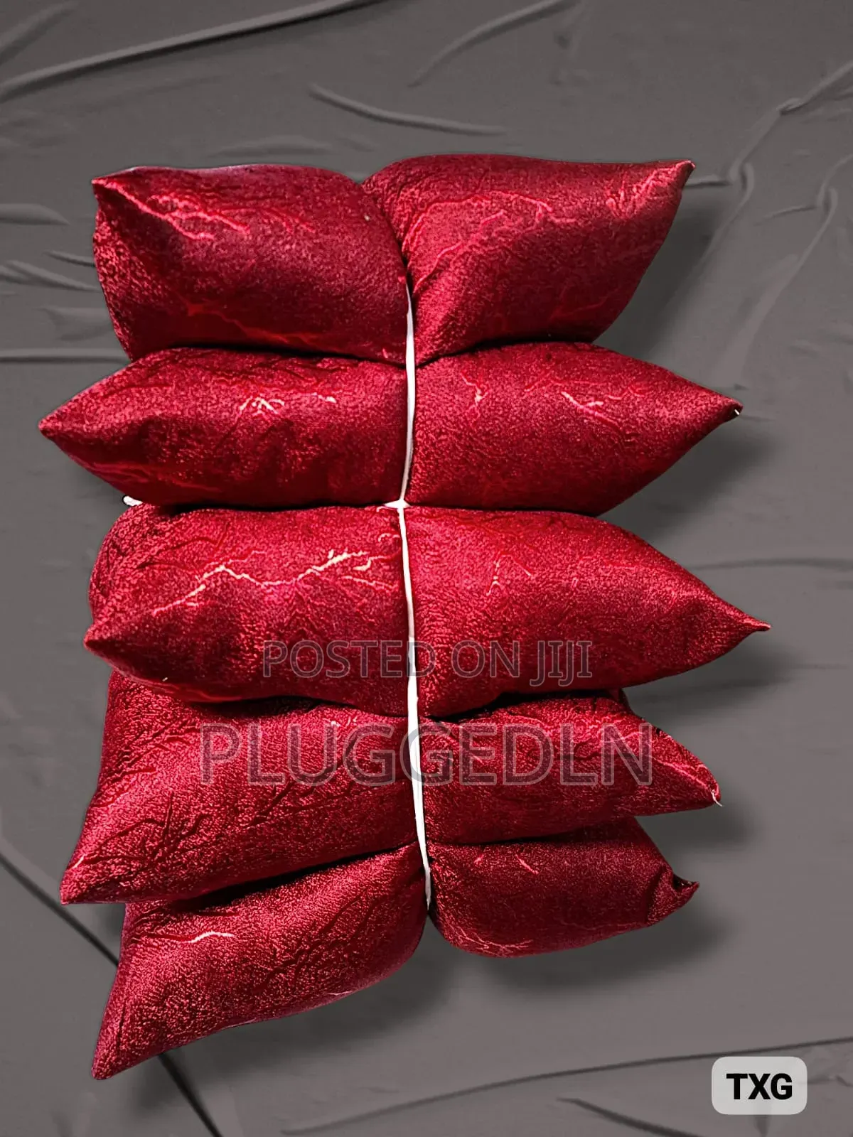 *Cosy Throw Pillow*
Set 5pcs