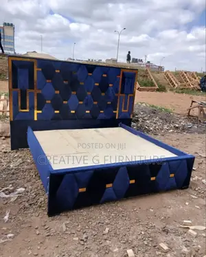 Bold Classy 5 by 6 Extended Bed