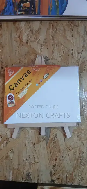 Canvas With Easel Stand 15 by 20 Fine Artist