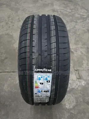 235 /45 R17 Goodyear Tyres (Highway).