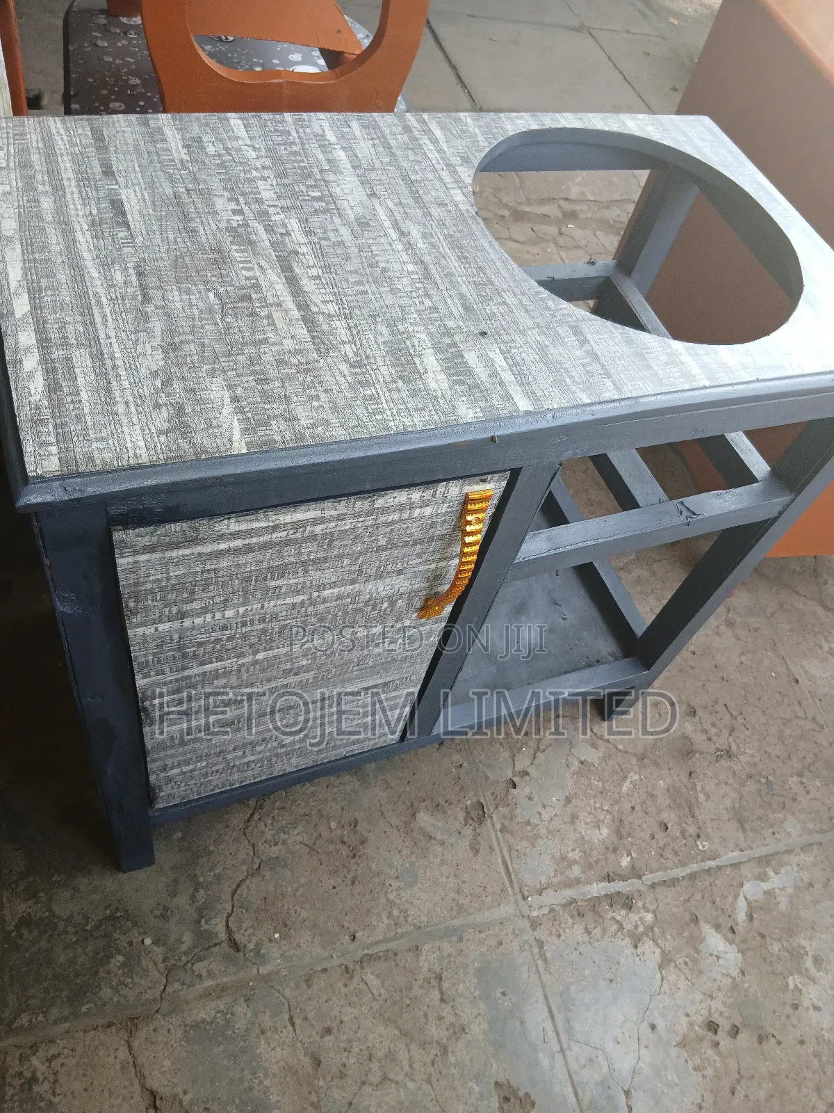 Modern Kitchen Table With Gas Hole Cabinet