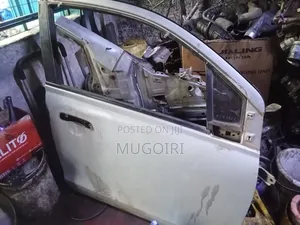 Suzuki Alto Right Front Door