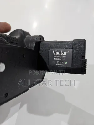 Vivitar Battery Grip for Nikon D3100, D3200, D3300