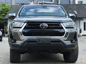 Toyota Hilux 2021 Silver