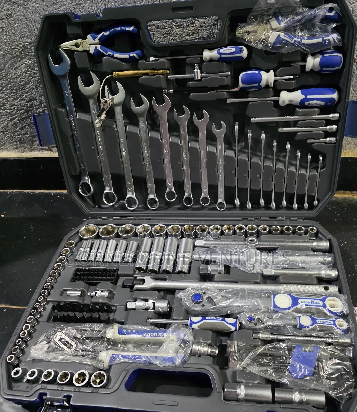 151 PCS Socket Wrench Auto Repair Toolbox/ Socket Wrench Set