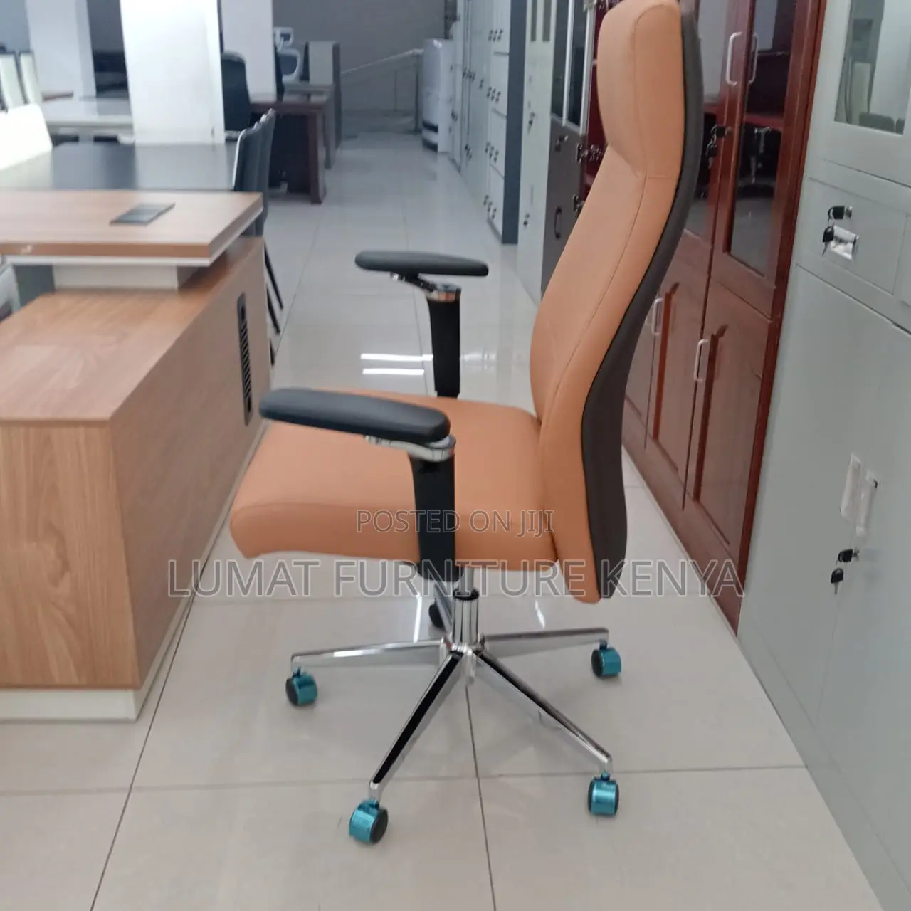 Premium Office Seat