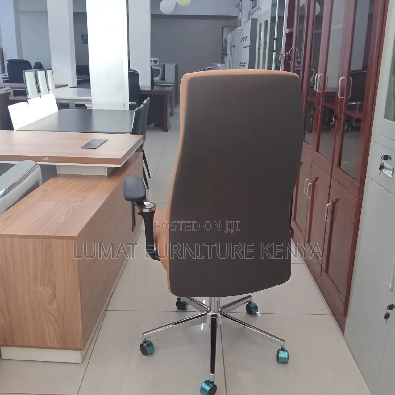 Premium Office Seat